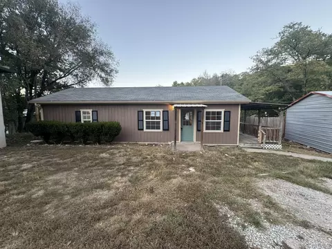 81 Claybough St, Reeds Spring, MO 65737