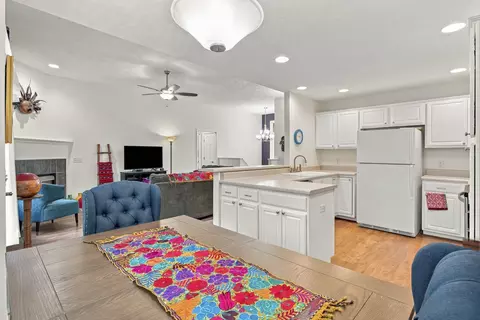 Dining - 3327 S Lakeside Ave, Springfield, MO 65804 photo 2 of 2