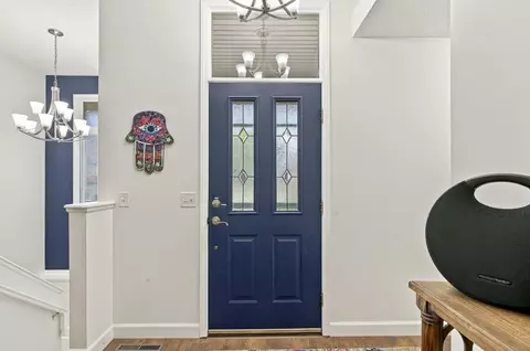 Entry Way - 3327 S Lakeside Ave, Springfield, MO 65804 photo 1 of 3