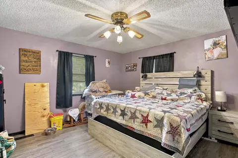 Bedroom - 401 Centennial Dr, Seneca, MO 64865 photo 6 of 6