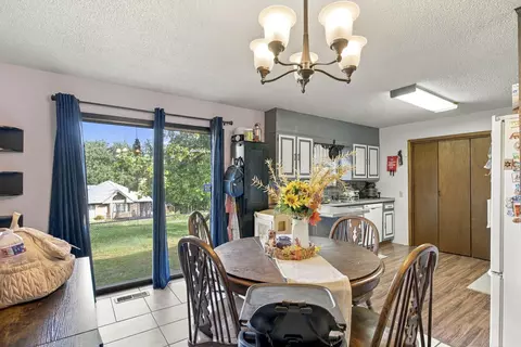 Dining - 401 Centennial Dr, Seneca, MO 64865 photo 3 of 3