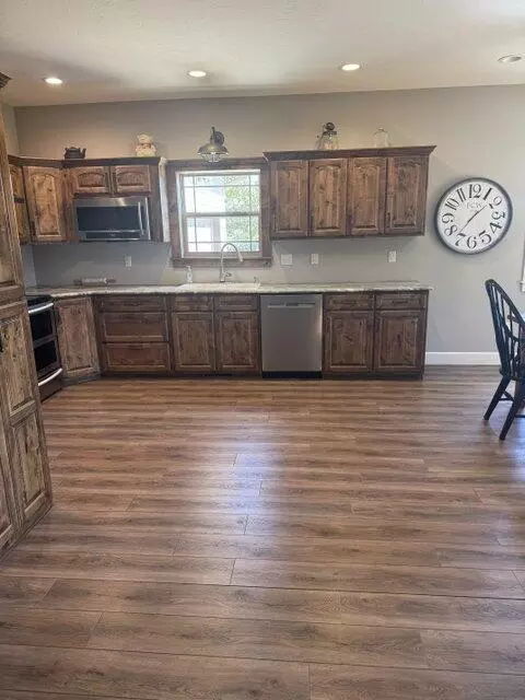 Kitchen - 135 Dunn Rd, Walnut Shade, MO 65771 photo 1 of 3