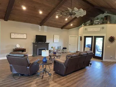 Living - 135 Dunn Rd, Walnut Shade, MO 65771 photo 1 of 3