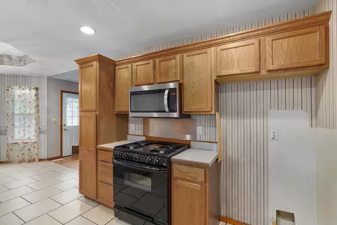 Kitchen - 917 W Turnberry Blvd, Ozark, MO 65721 photo 3 of 3