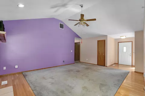 Living - 917 W Turnberry Blvd, Ozark, MO 65721 photo 2 of 3