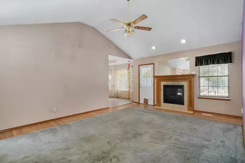Living - 917 W Turnberry Blvd, Ozark, MO 65721 photo 3 of 3