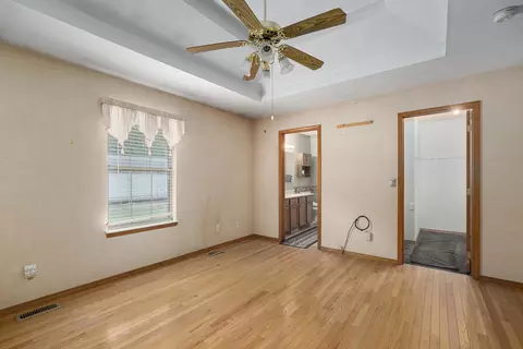 Bedroom - 917 W Turnberry Blvd, Ozark, MO 65721 photo 2 of 4