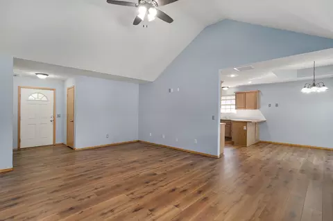 Living - 629 S Canton Ave, Springfield, MO 65802 photo 2 of 3