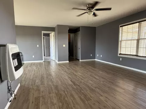 Living - 5419 S 165th Rd, Brighton, MO 65617 photo 4 of 5
