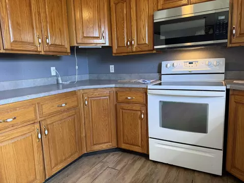 Kitchen - 5419 S 165th Rd, Brighton, MO 65617 photo 2 of 3