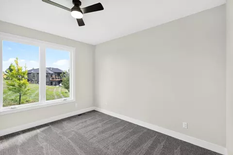 Bedroom - 349 Sunset Dr, Saddlebrooke, MO 65630 photo 8 of 9