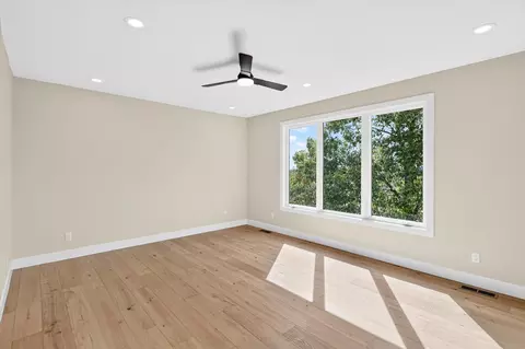 Bedroom - 349 Sunset Dr, Saddlebrooke, MO 65630 photo 1 of 9