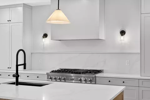 Kitchen - 349 Sunset Dr, Saddlebrooke, MO 65630 photo 3 of 5
