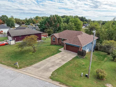 View/Area - 212 W Tyler Dr, Ozark, MO 65721 photo 2 of 7