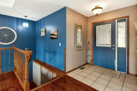Entry Way - 212 W Tyler Dr, Ozark, MO 65721 photo 2 of 4