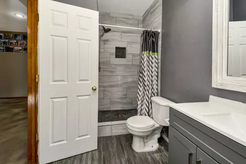 Bath - 212 W Tyler Dr, Ozark, MO 65721 photo 6 of 6
