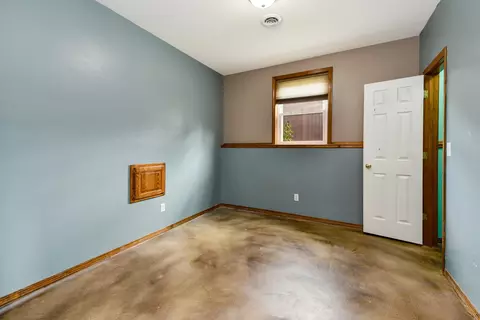 Bedroom - 212 W Tyler Dr, Ozark, MO 65721 photo 4 of 5