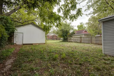 Exterior - 2216 N Taylor Ave, Springfield, MO 65803 photo 10 of 11