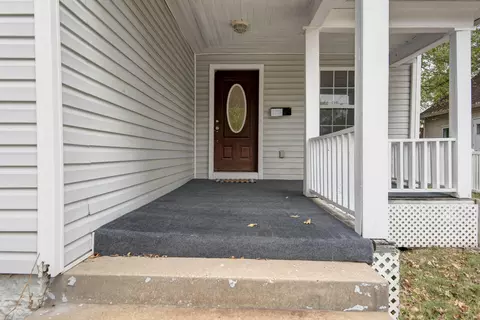 Exterior - 2216 N Taylor Ave, Springfield, MO 65803 photo 6 of 11