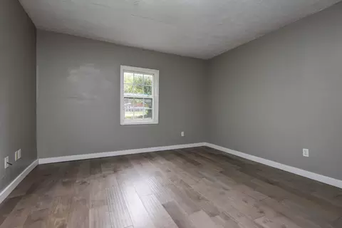 Bedroom - 2216 N Taylor Ave, Springfield, MO 65803 photo 4 of 5