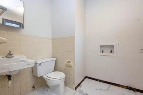 Bath - 3237 S Ferguson Ave, Springfield, MO 65807 photo 2 of 2