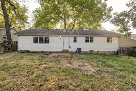 Exterior - 3237 S Ferguson Ave, Springfield, MO 65807 photo 3 of 3