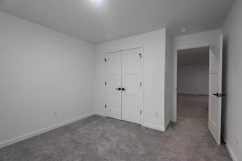 Bedroom - 2617 W Goldfinch Dr, Ozark, MO 65721 photo 9 of 11