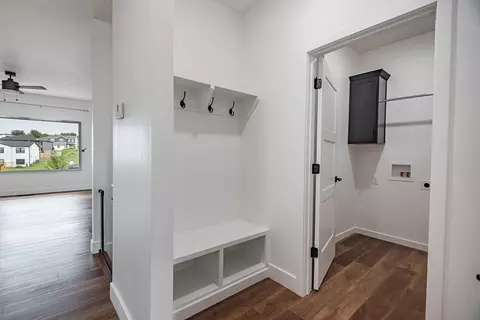 Entry Way - 2617 W Goldfinch Dr, Ozark, MO 65721 photo 2 of 3