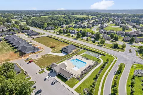 View/Area - 672 E Huntington Ave, Springfield, MO 65810 photo 2 of 3