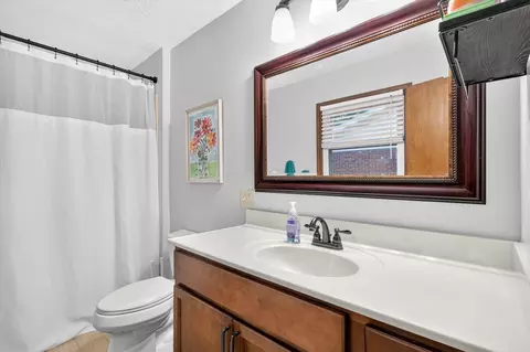 Bath - 4115 S Fairway Ave, Springfield, MO 65804 photo 1 of 2