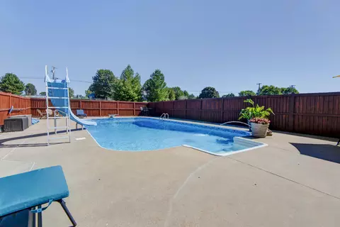 Exterior - 4202 N Quail Run Rd, Ozark, MO 65721 photo 5 of 28