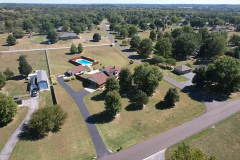 View/Area - 4202 N Quail Run Rd, Ozark, MO 65721 photo 1 of 8