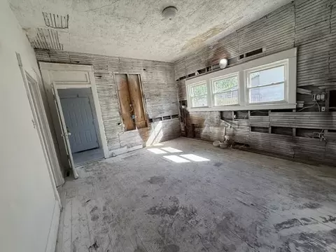 Kitchen - 2038 N Franklin Ave, Springfield, MO 65803 photo 1 of 1