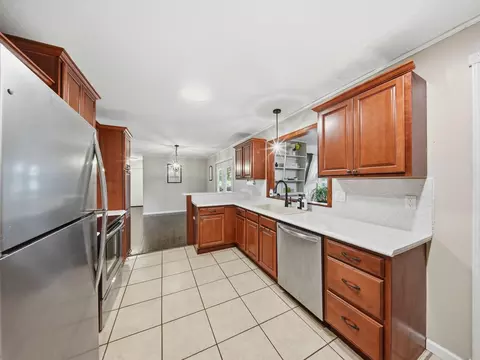 Kitchen - 105 E Meadowbrook Ave, Clever, MO 65631 photo 2 of 3