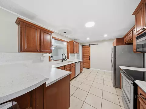 Kitchen - 105 E Meadowbrook Ave, Clever, MO 65631 photo 1 of 3