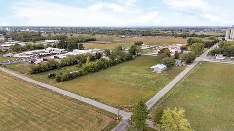 1224 E Church St, Aurora, MO 65605 photo 36