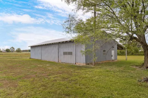1224 E Church St, Aurora, MO 65605 photo 25