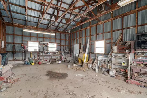 1224 E Church St, Aurora, MO 65605 photo 27