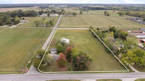 1224 E Church St, Aurora, MO 65605 photo 33