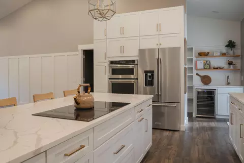 Kitchen - 338 E 420th Rd, Fair Play, MO 65649 photo 6 of 10