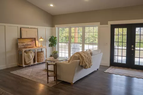 Entry Way - 338 E 420th Rd, Fair Play, MO 65649 photo 1 of 3