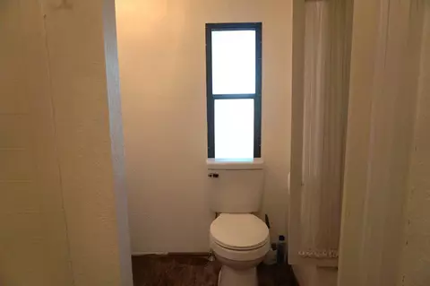 Bath - 691 Showplace Gtwy, Branson, MO 65616 photo 5 of 5