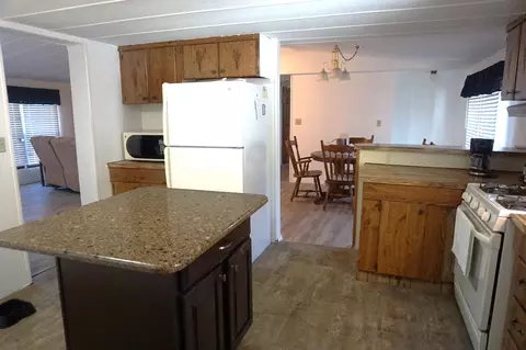 Kitchen - 691 Showplace Gtwy, Branson, MO 65616 photo 2 of 3