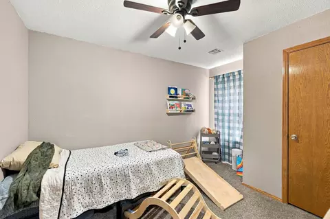 Bedroom - 721 Sean Ct, Oronogo, MO 64855 photo 3 of 8
