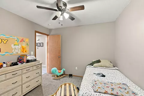 Bedroom - 721 Sean Ct, Oronogo, MO 64855 photo 5 of 8