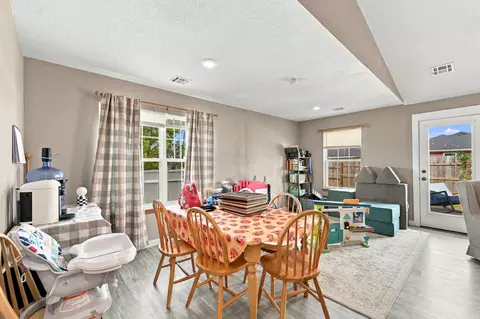 Dining - 721 Sean Ct, Oronogo, MO 64855 photo 2 of 2