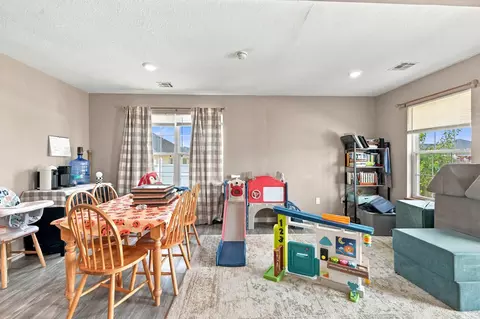 Dining - 721 Sean Ct, Oronogo, MO 64855 photo 1 of 2