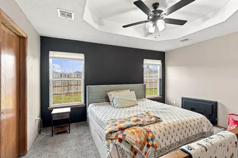Bedroom - 721 Sean Ct, Oronogo, MO 64855 photo 6 of 8
