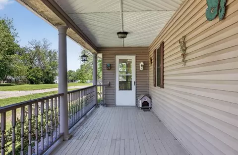 Exterior - 537 W Talmage St, Springfield, MO 65803 photo 7 of 17
