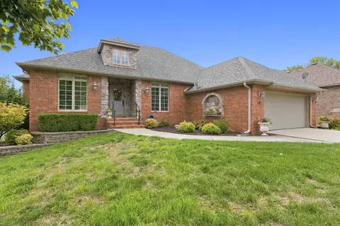 Exterior - 3826 E Fox Grape Rd, Springfield, MO 65809 photo 8 of 12